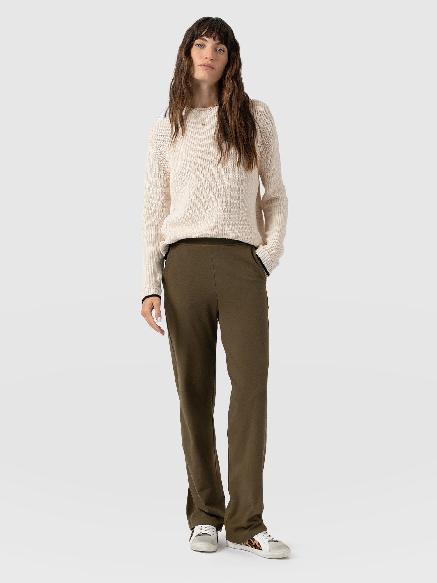 Apartment Pant Khaki - Women's Trousers | Saint + Sofia® EU